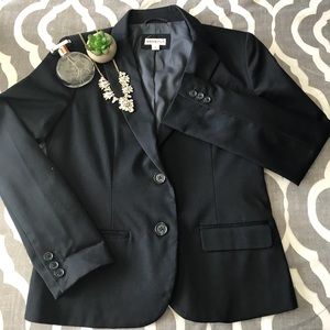 Perfectly tailored blazer, never worn!